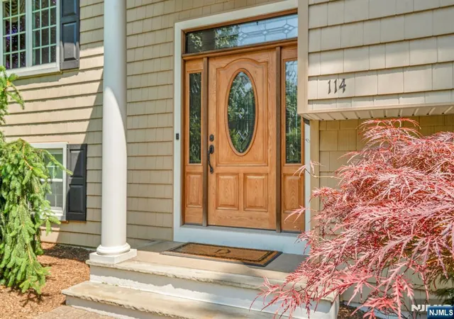 5th image of 114 Wyckoff Ave, Wyckoff, NJ 07481 | MLS# 26019038