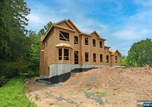 5th image of 760 Pascack Rd, Twp Of Washington, NJ 07676 | MLS# 26019118