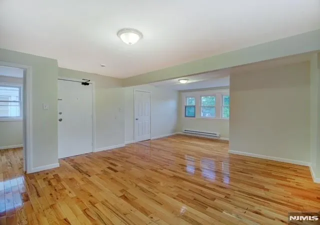 5th image of 1035 Hunterdon St, Newark, NJ 07112 | MLS# 26019274