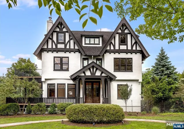 2nd image of 2 Russell Ter, Montclair, NJ 07042 | MLS# 26019310