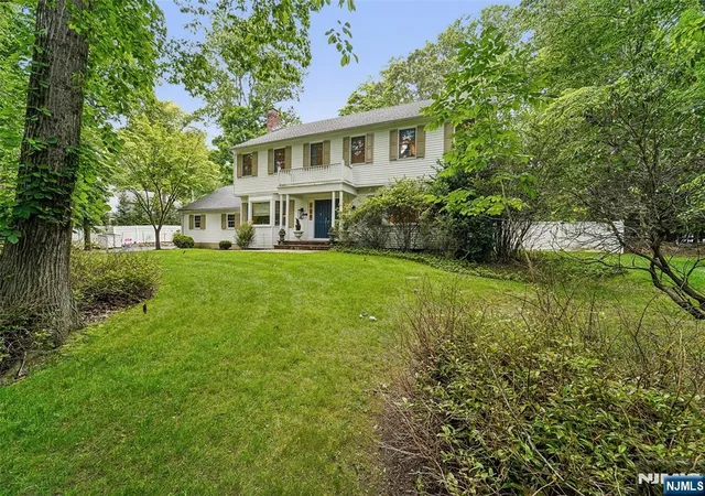 Homes for sale in Upper Saddle River, NJ | 105 Deerhorn Ct, Upper Saddle River, NJ 07458 | MLS# 26019470