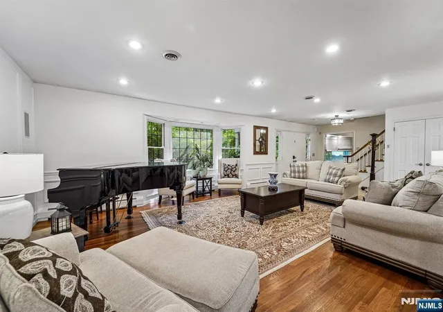 Homes for sale in Upper Saddle River, NJ | 105 Deerhorn Ct, Upper Saddle River, NJ 07458 | MLS# 26019470
