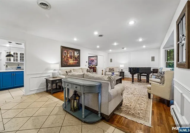 Homes for sale in Upper Saddle River, NJ | 105 Deerhorn Ct, Upper Saddle River, NJ 07458 | MLS# 26019470