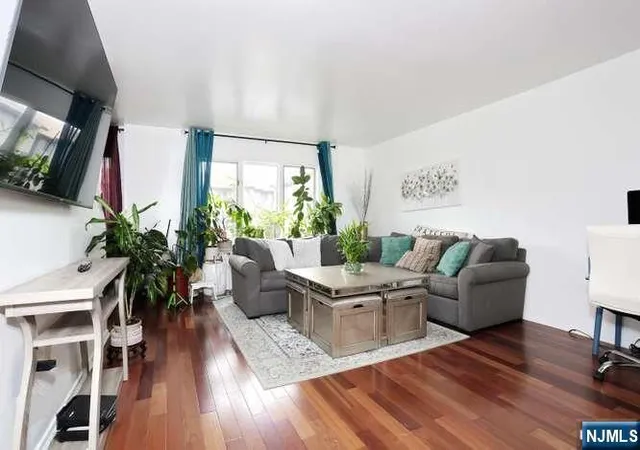 Photo 4 of Townhouse for sale at 290 Hamilton Pl #4, Hackensack, NJ 07601 | MLS# 26019486 | Listing updated on 2026-06-26