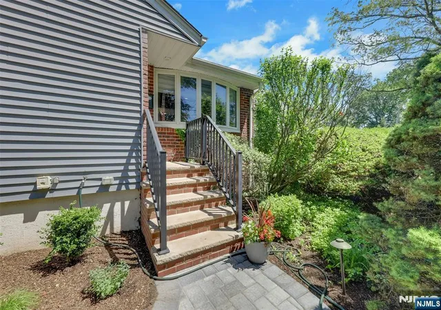 Homes for sale in Bergenfield, NJ | 19 Thames Blvd, Bergenfield, NJ 07621 | MLS# 26019514