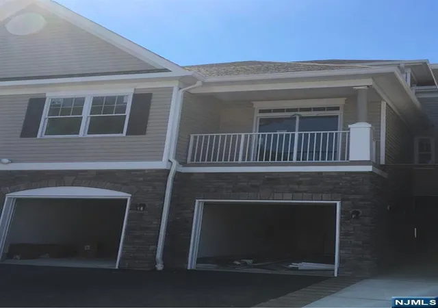 Homes for sale in Wanaque, NJ | 36 Elston Ct, Wanaque, NJ 07420 | MLS# 26019538