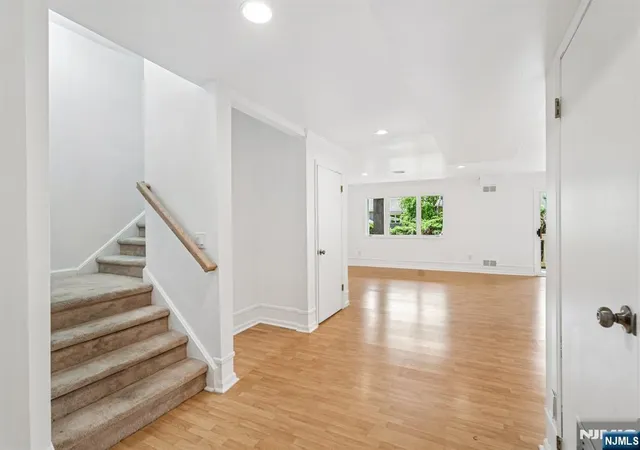 3rd image of 304 Heights Dr #3, Haledon, NJ 07508 | MLS# 26019554