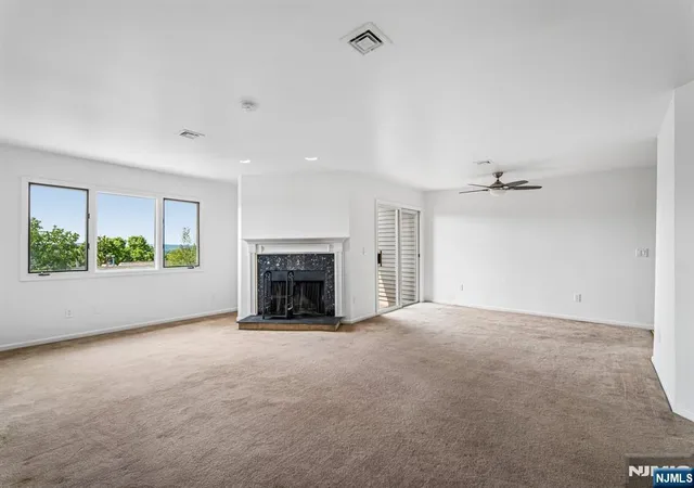 5th image of 304 Heights Dr #3, Haledon, NJ 07508 | MLS# 26019554