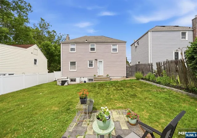 Homes for sale in Teaneck, NJ | 32 Lerome Pl, Teaneck, NJ 07666 | MLS# 26019560