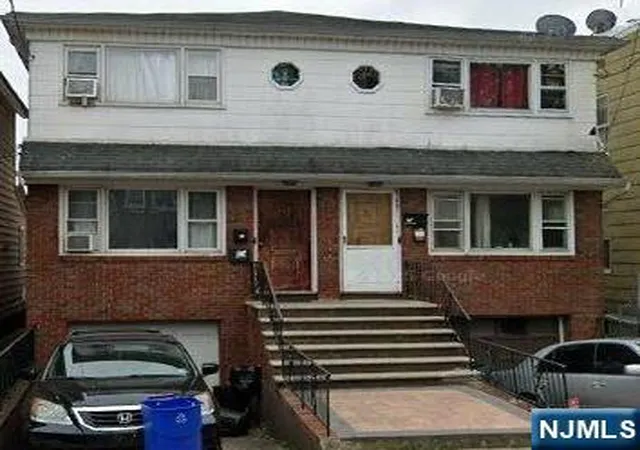 Homes for sale in Harrison, NJ | 713 Warren St, Harrison, NJ 07029 | MLS# 26019582