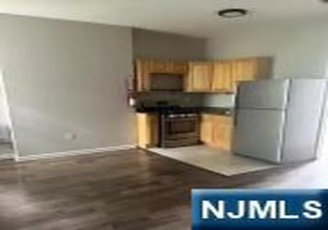 2nd image of 108 Peabody Pl, Newark, NJ 07104 | MLS# 26019638