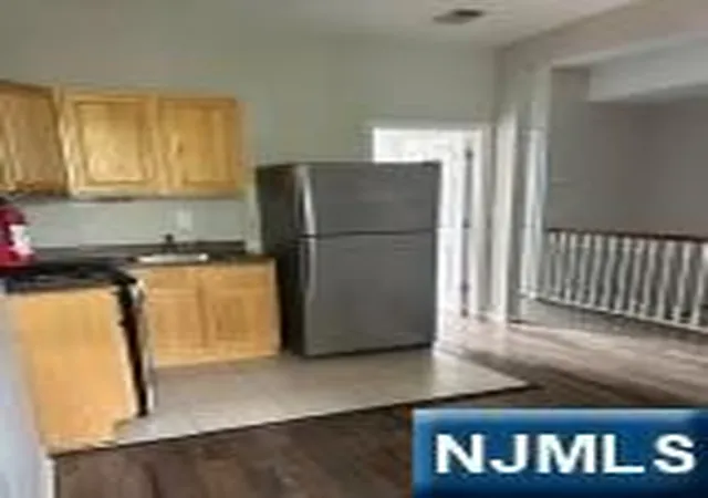 3rd image of 108 Peabody Pl, Newark, NJ 07104 | MLS# 26019638