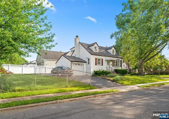 Homes for sale in Fair Lawn, NJ | 32 06 Rosalie St, Fair Lawn, NJ 07410 | MLS# 26019672