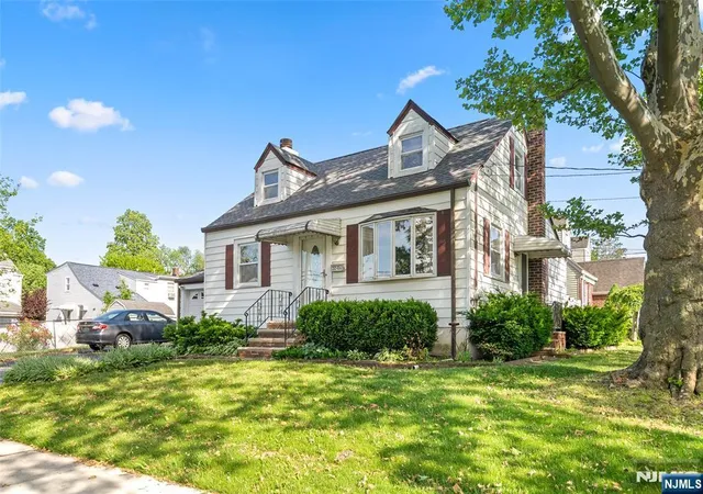 Homes for sale in Fair Lawn, NJ | 32 06 Rosalie St, Fair Lawn, NJ 07410 | MLS# 26019672