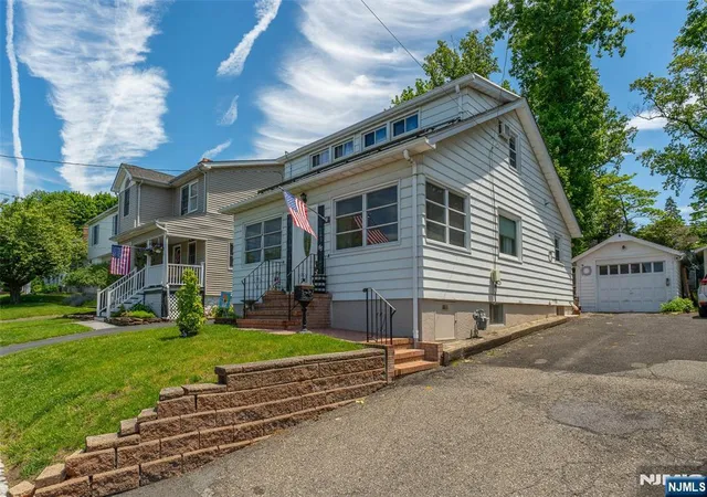 Homes for sale in West Orange, NJ | 24 Robertson Rd, West Orange, NJ 07052 | MLS# 26019681