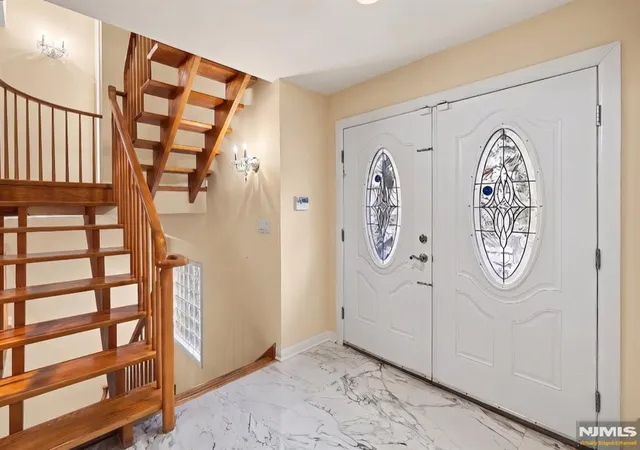 3rd image of 376 Kenwood #9, Englewood, NJ 07631 | MLS# 26019698