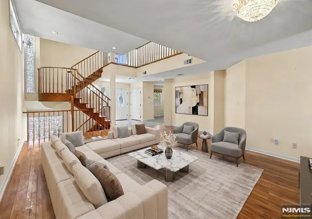 5th image of 376 Kenwood #9, Englewood, NJ 07631 | MLS# 26019698