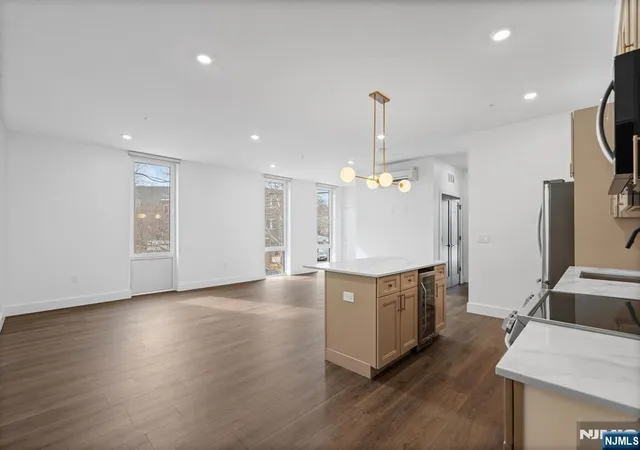 Homes for sale in Newark, NJ | 21 Lincoln Park #100, Newark, NJ 07102 | MLS# 26019771