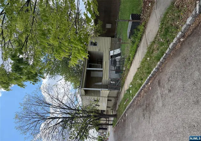 4th image of 39 Columbus St, Bloomfield, NJ 07003 | MLS# 26019840