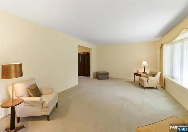 Homes for sale in Teaneck, NJ | 169 Hamilton Rd, Teaneck, NJ 07666 | MLS# 26019885