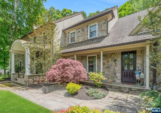 2nd image of 3 Rolling Ridge Dr, Rockaway, NJ 07866 | MLS# 26019886