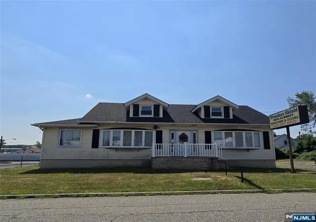 Homes for sale in Fairfield, NJ | 584 588 Us Hwy 46, Fairfield, NJ 07004 | MLS# 26019902