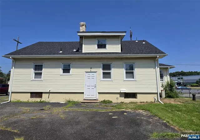 Homes for sale in Fairfield, NJ | 584-588 Us Hwy 46, Fairfield, NJ 07004 | MLS# 26019902