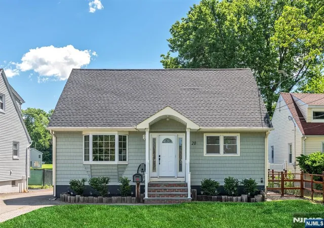 Homes for sale in Little Falls, NJ | 20 Riverview Cir, Little Falls, NJ 07424 | MLS# 26019910