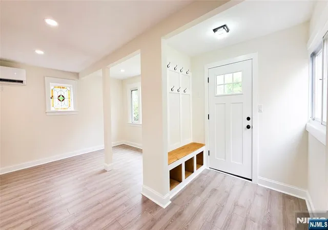 4th image of 564 Maple Ave, Teaneck, NJ 07666 | MLS# 26019926