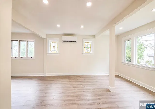 5th image of 564 Maple Ave, Teaneck, NJ 07666 | MLS# 26019926