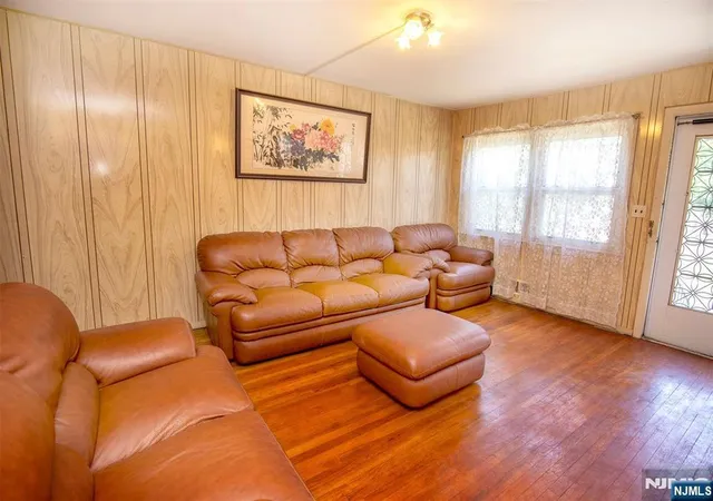 Homes for sale in Dumont, NJ | 53 Sunnyside Ave, Dumont, NJ 07628 | MLS# 26019931