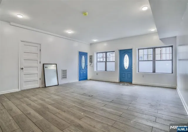 Photo 3 of Single family home for sale at 9017 Riverside Pl, North Bergen, NJ 07047 | MLS# 26019937 | Listing updated on 2026-09-29