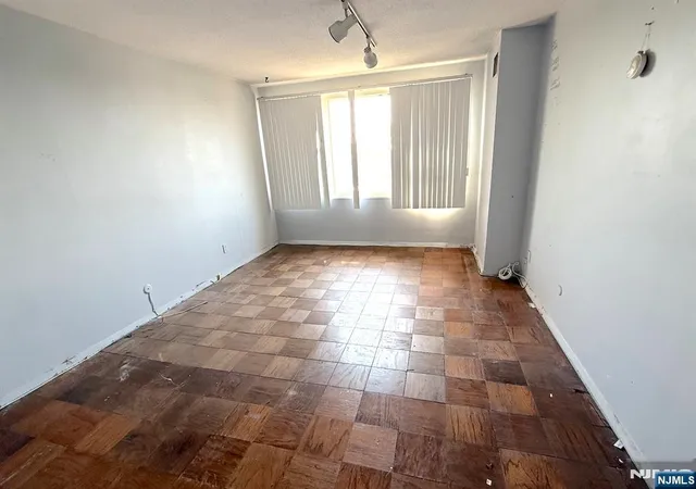 Photo 4 of House for sale at 555 North Ave #7K, Fort Lee, NJ 07024 | MLS# 26019938 | Listing updated on 2026-09-29