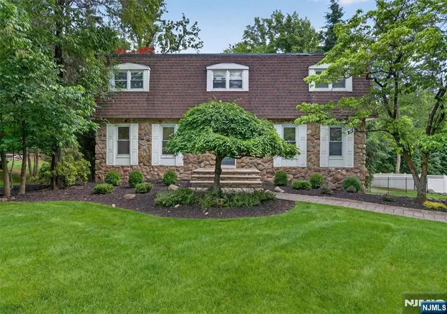 Homes for sale in River Vale, NJ | 559 Wayne Dr, River Vale, NJ 07675 | MLS# 26019949