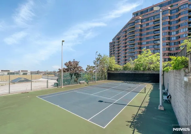 Homes for sale in Cliffside Park, NJ | 200 Winston Drive, Cliffside Park, NJ 07010 | Houzeo