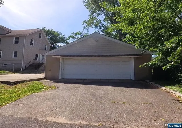 Homes for sale in Teaneck, NJ | 83 E Forest Ave, Teaneck, NJ 07666 | MLS# 26019966