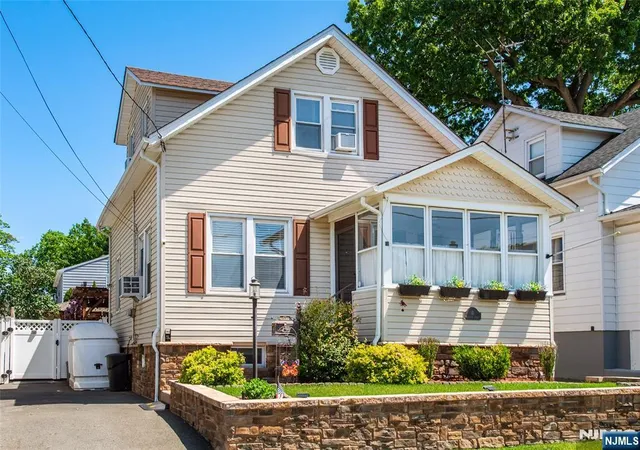 Homes for sale in Hawthorne, NJ | 41 Frederick Ave, Hawthorne, NJ 07506 | MLS# 26019979