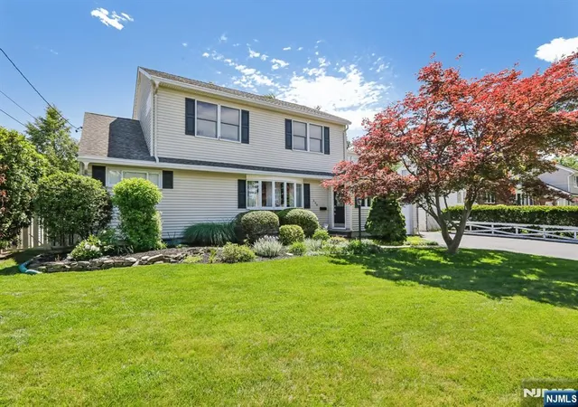 Homes for sale in New Milford, NJ | 320 Jordan Rd, New Milford, NJ 07646 | MLS# 26020061
