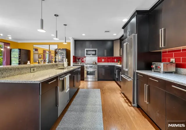 3rd image of 2308 Freeman Wy, Allendale, NJ 07401 | MLS# 26020099
