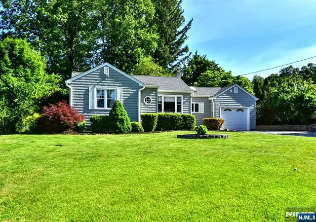 1st image of 11 Mountain Ridge Dr, Wayne, NJ 07470 | MLS# 26020134