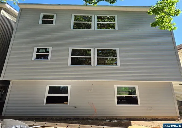 11th image of 14 Cliff St, Newark, NJ 07106 | MLS# 26020159