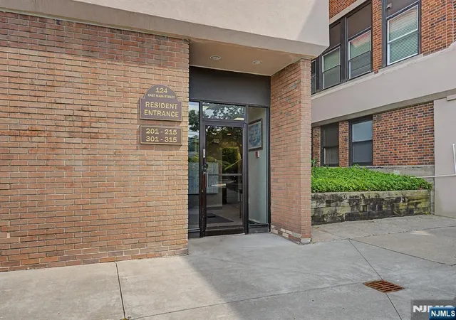 Homes for sale in Denville Township, NJ | 124 E Main St #305, Denville Township, NJ 07834 | MLS# 26020179