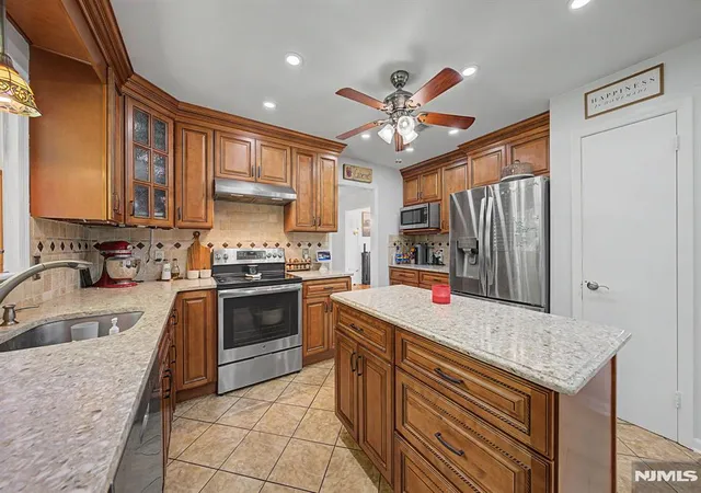 4th image of 949 Rockport Rd, Hackettstown, NJ 07840 | MLS# 26020195