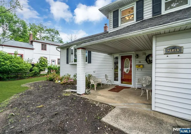 Homes for sale in Fanwood, NJ | 86 Portland Ave, Fanwood, NJ 07023 | MLS# 26020238