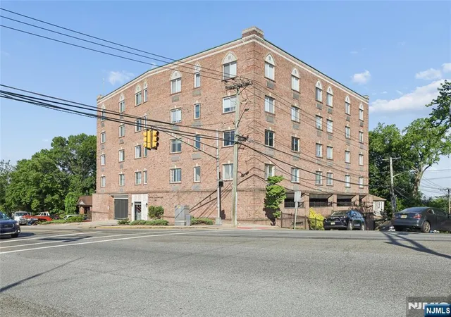 Homes for sale in Palisades Park, NJ | 399 11th Street, Palisades Park, NJ 07650 | Houzeo