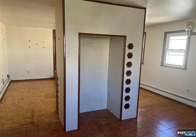 4th image of 195 Walnut St, Newark, NJ 07105 | MLS# 26020265