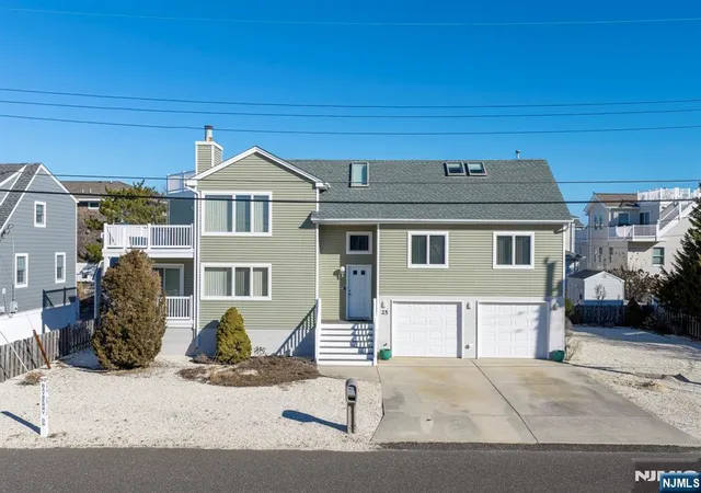 2nd image of 25 W Bayberry Dr, Beach Haven, NJ 08008 | MLS# 26020271