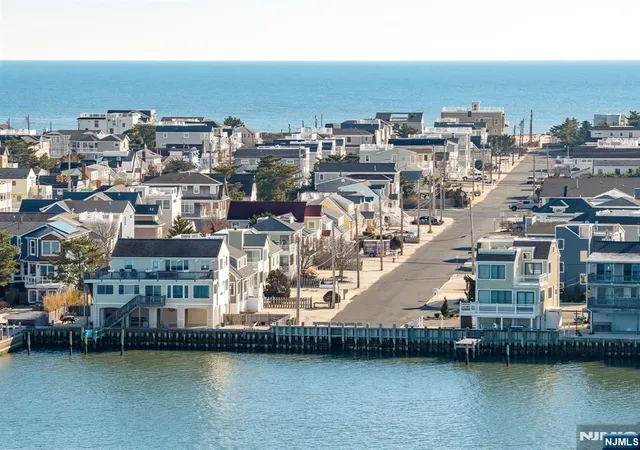 33rd image of 25 W Bayberry Dr, Beach Haven, NJ 08008 | MLS# 26020271