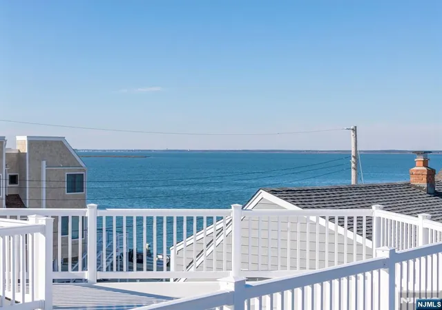 5th image of 25 W Bayberry Dr, Beach Haven, NJ 08008 | MLS# 26020271