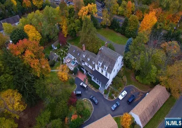 Photo 1 of Single family home for sale at 218 Paramus Rd, Paramus, NJ 07652 | MLS# 26020312 | Listing updated on 2026-08-24